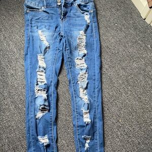 Rue 21 skinny ripped jeans size 7